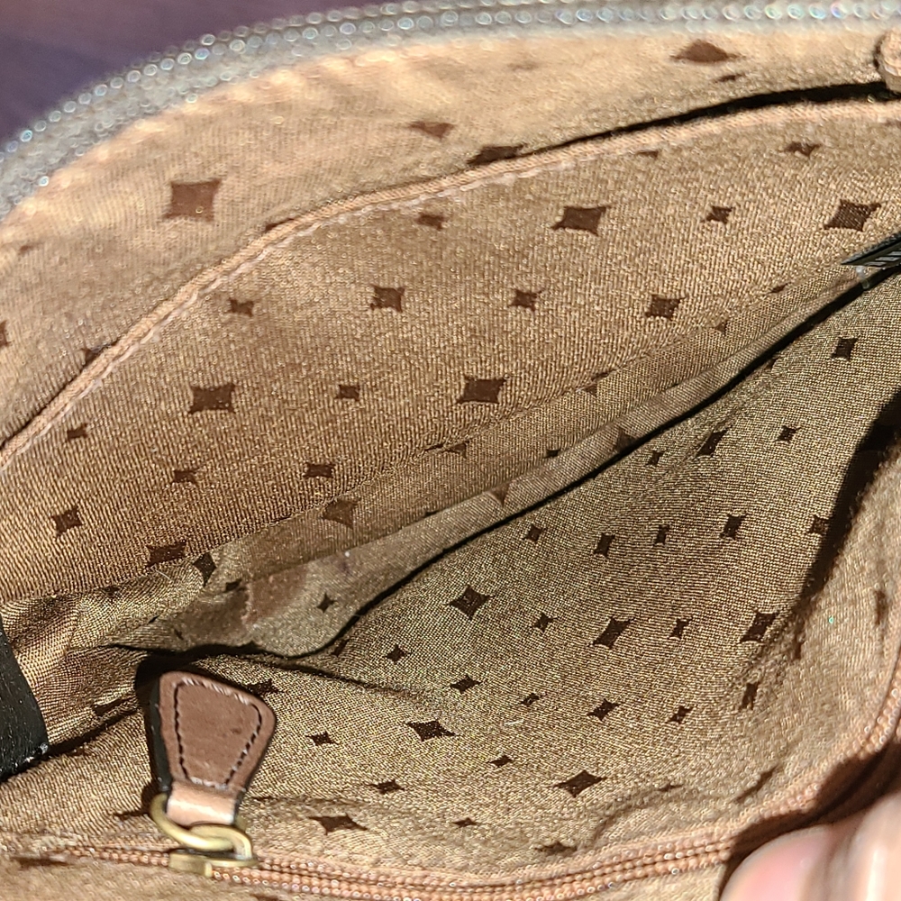 Fossil metallic cowhide leather crossbody bag - Picture 4 of 8